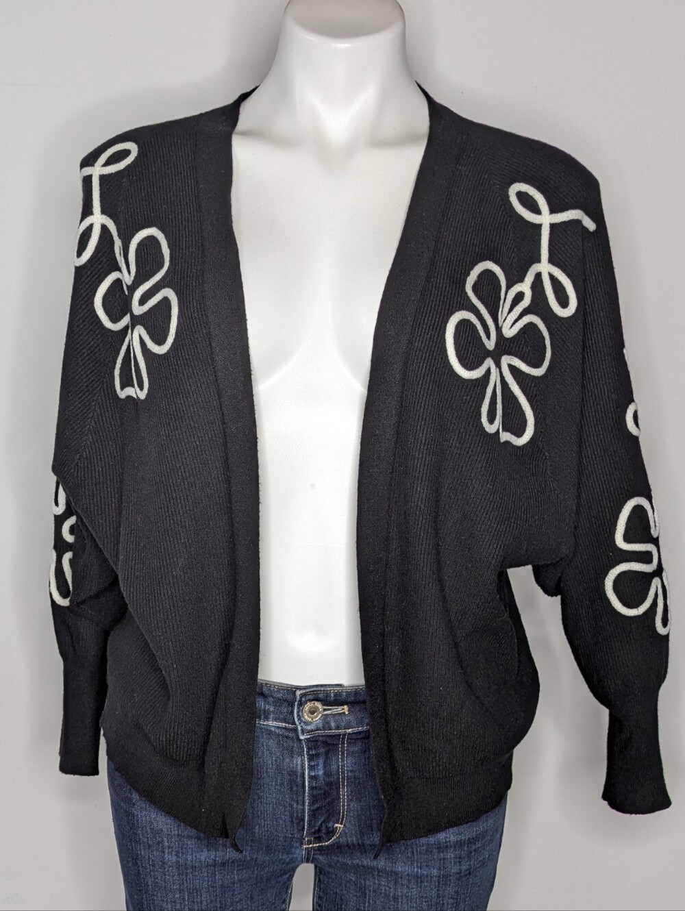 Aaeda Black White Abstract Floral Long Sleeve Open Cardigan Sweater M